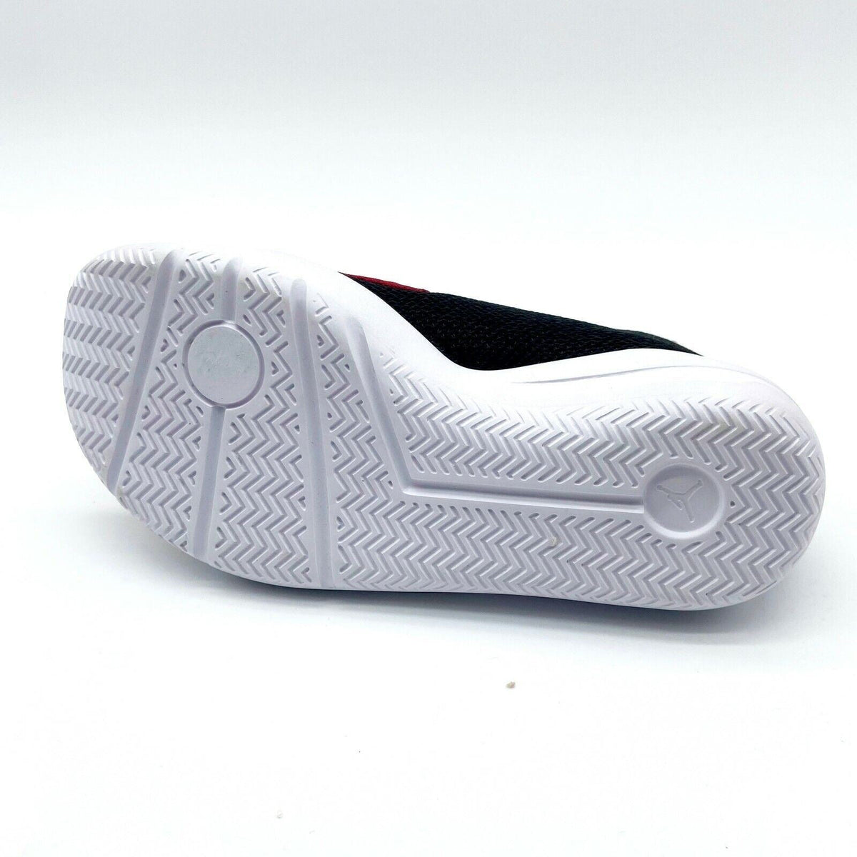 Jordan Eclipse Chukka Black White Gym Red Kids Size 4 Basketball 881454 001