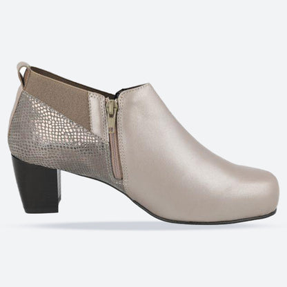 Women's Wide Fit DB Carrie Boots