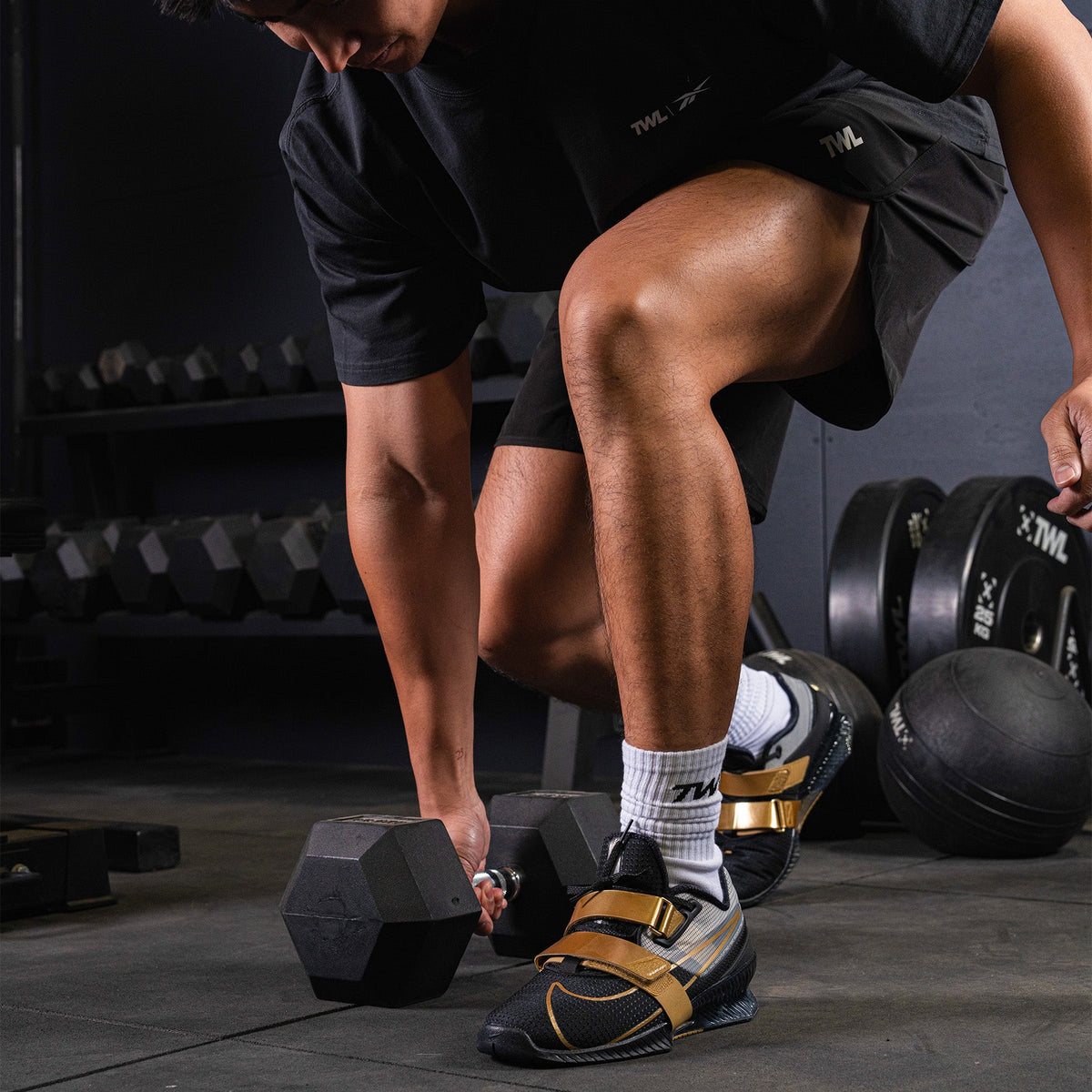 Nike - Romaleos 4 Weightlifting Shoes - BLACK/METALLIC GOLD-WHITE